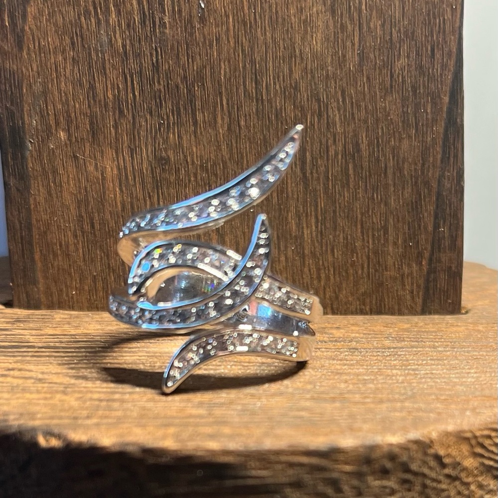 Source Unknown Silver Tentacle Ring with Sparkling Stones